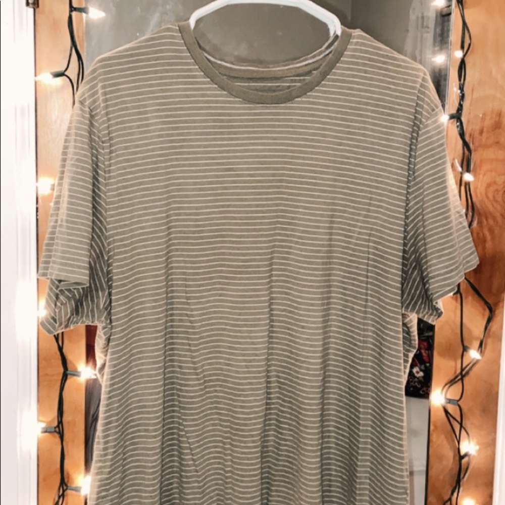 olive striped t shirt